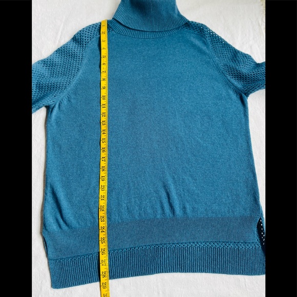 Theory 100% wool sweater - Picture 16 of 16